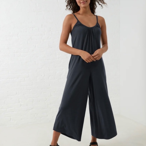🖤 Everyday Jumpsuit | UpWest | Soot | NWT (Size M) - Picture 1 of 6